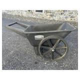 Rubbermaid Commercial Products Wheelbarrow