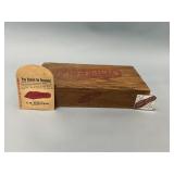 Foot Prints Chewing Tobacco Crate, Paper Tag & Bag