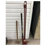 Farm Jack w/ Sledge Hammer