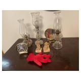 Fluid Lights w/ Table Lamp & Figurines