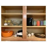 Footed Bowl w/ Toaster, Tumblers & Shakers