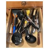 Kitchen Utensils w/ Cutlery