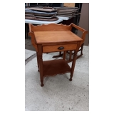 LOOKS LIKE OAK..NICE PITCHER & BOWL STAND