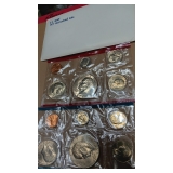 1977 MINT SET