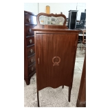 SWEET RECORD/SHEET MUSIC CABINET