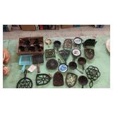 CAST IRON TRIVETS
