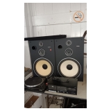 ALL FISHER GOES FOR 1 MONEY..