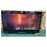 40' HD TV W/ REMOTE..NOT A SMART TV 40' HD TV W/ REMOTE..NOT A SMART TV