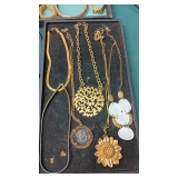 LOTS OF NICE MODERN JEWELRY.. LOTS OF NICE MODERN JEWELRY..