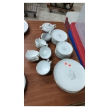 34 PCS. DINERWARE 34 PCS. DINERWARE