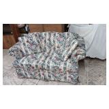 VERY NICE LOVE SEAT