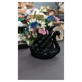 BLACK SWAN VASE