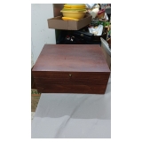 NICE FLATWARE BOX..