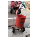 OLD SEEDER/SPREADER