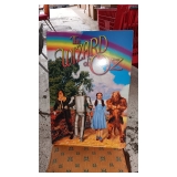 LARGE WIZARD OF OZ STORY BOOK..