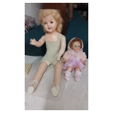 2 DOLLS