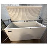 CHEST FREEZER