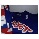 12 Chandails de Hockey, adulte avec 6 pairs de bas