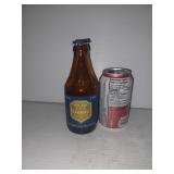 Bouteille vide avec bouchon