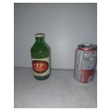 Bouteille vide avec bouchon