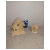2 Cabanes à oiseau en bois