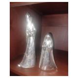 2 Figurines