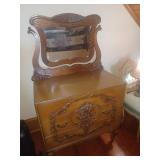 Bureau avec miroir 19'' x 33'' x 32''