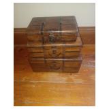 Ensemble de 3 coffres en bois