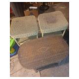 Ensemble de 3 tables