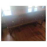 Buffet 72'' x 22'' x 35''