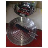 2 Plats de cuisson grillagés, neuf