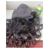 Tuque avec cheveux