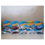 5 Hot Wheels