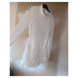 Robe en dentelle Gr. M neuve