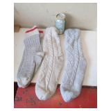 2 paires de bas de laine