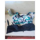 2 Hauts de maillot Gr. M-L, neufs