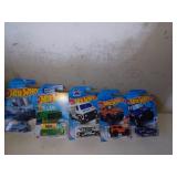 5 Hot Wheels camion