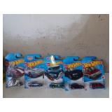 5 Hot Wheels