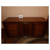 Buffet w/ 4 Drawers on Each Side & Center Door