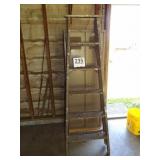 6 ft. Wooden Step Ladder