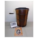 Frost King 6 qt. Hand Crank Ice Cream Freezer