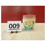 Hull Art Water Lilly Pattern Pillow Vase