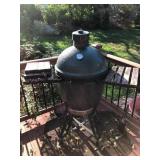 Big green egg charcoal grill