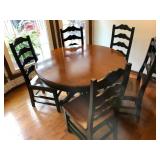 48x48x32 Kitchen table and 5 chairs