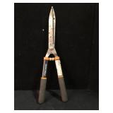 Fiskars Power-Lever Extendable Hedge Shears