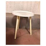 Round Tray Top Side Table 16x16x21