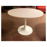 IKEA Docksta White Tulip Table 40x40x30