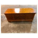 Lane Waterfall Cedar Chest with Quilt