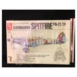 AMT Supermarine Spitfire Mk 22 Model Kit 1/32