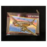 Monogram 1-48 C-47 Skytrain Model Kit